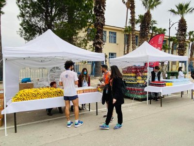 Από τις πολυτιμότερες παρουσίες σήμερα στον 7ο Μαραθώνιο Ναυπλίου είναι αυτή των ΕΘΕΛΟΝΤΩΝ !